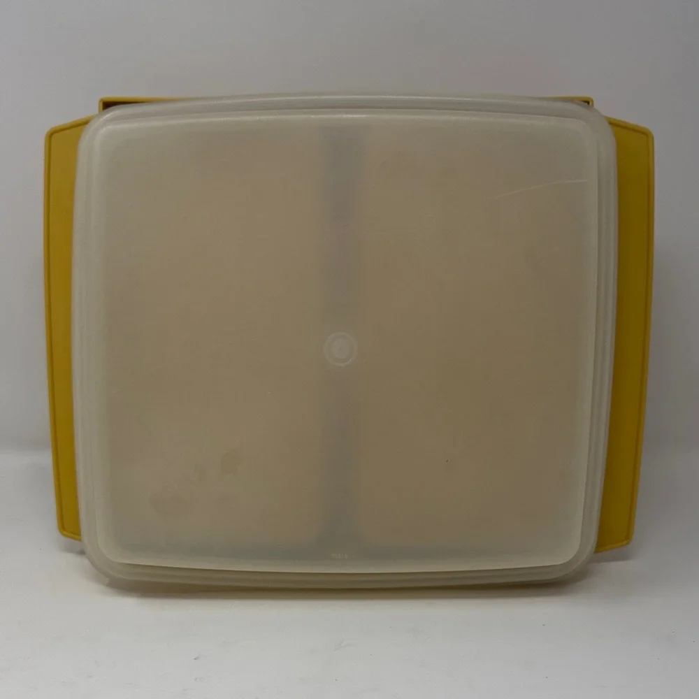 Vintage Tupperware 4-piece Deviled Egg Keeper In Harvest Gold